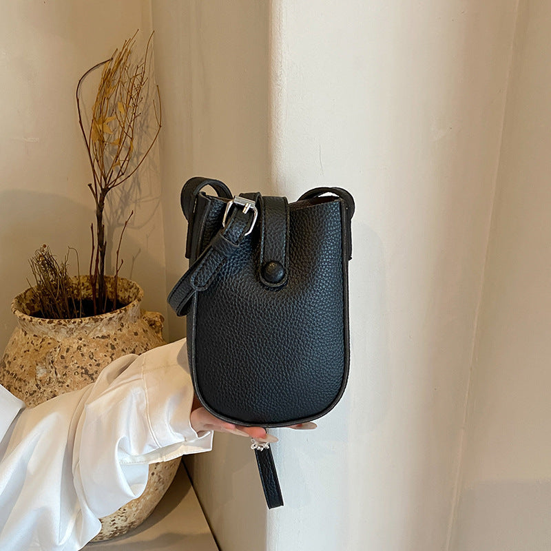 All-matching And Lightweight Soft Leather Mobile Phone Shoulder