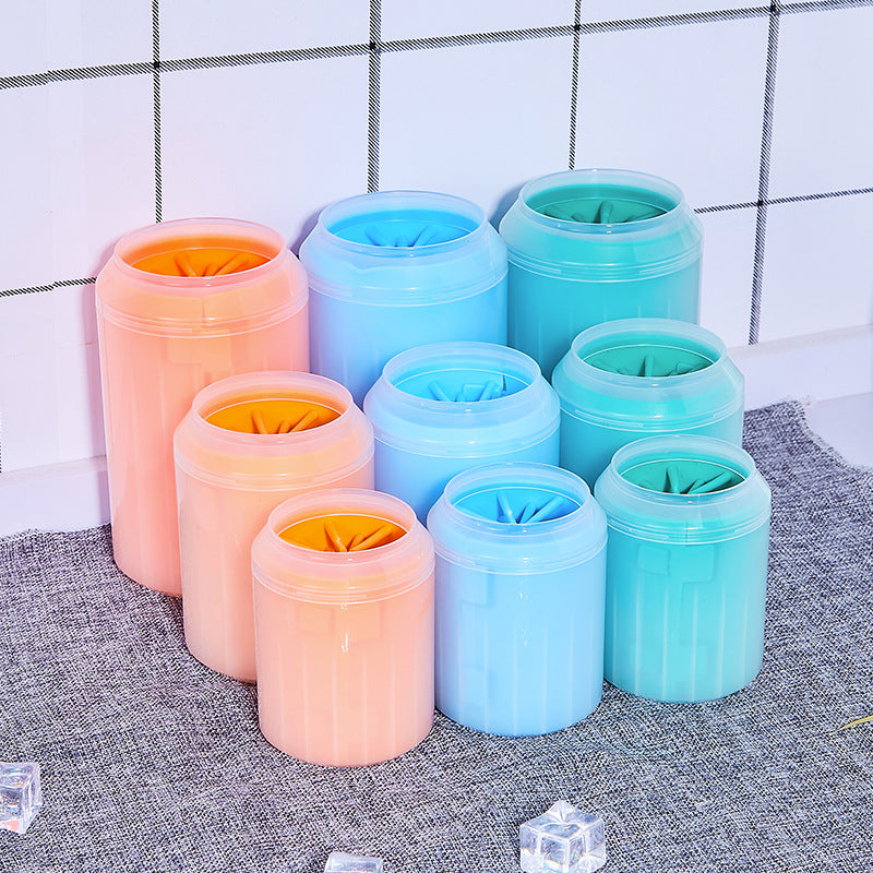 Portable dog paw cleaner cup