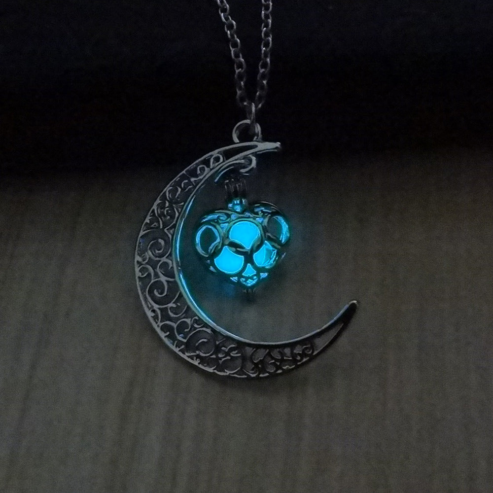 Glow-in-the-Dark Heart Pendant Necklace - Luminous Love Necklace